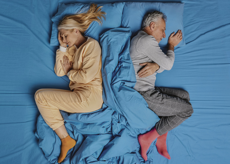 Lados cama postura dormir f