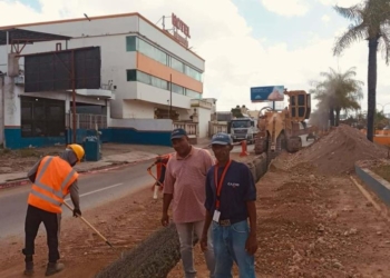 Sectores tendrán limitado el servicio de agua por reparación de tubería cloacal en las américas
