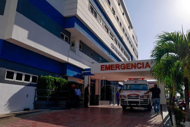 El Centro Médico Moderno dio de alta a ocho personas que fueron víctimas del derrumbe en la discoteca Jet Set este martes.