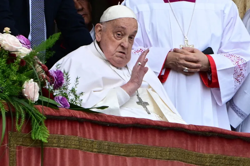 El papa francisco: “jesús llora las lágrimas de quien sufre” en un domingo de resurrección marcado por su convalecencia