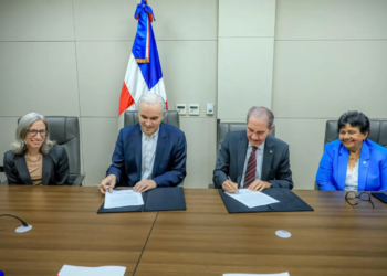 Instituciones firman resolución elimina trámites físicos y valida certificados digitales