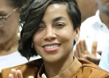 Montecristi despide con dolor a nelsy cruz en la sede de la gobernación