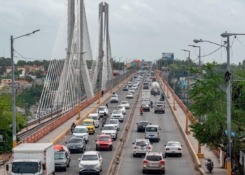 Restringen circulación de camiones en puente de la 17 por medidas de seguridad
