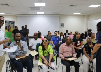 Realizan primera feria de empleo para personas con discapacidad en santiago
