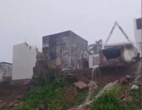 Lluvias provocan inundaciones y colapso de pered en cementerio de el seibo