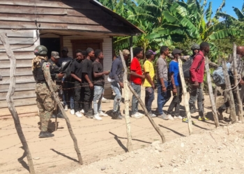Descubren 50 haitianos indocumentados en una casa en valverde