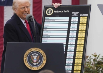 Trump impone arancel del 10 % a productos de república dominicana