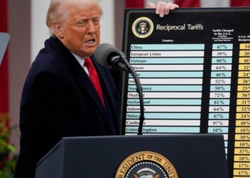 La mayoría de los aranceles de Trump entraron en vigencia este sábado. (EFE)