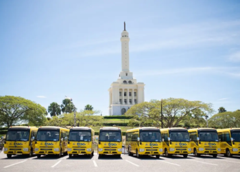 Minerd restablece transporte escolar en santiago tras solución de carga eléctrica