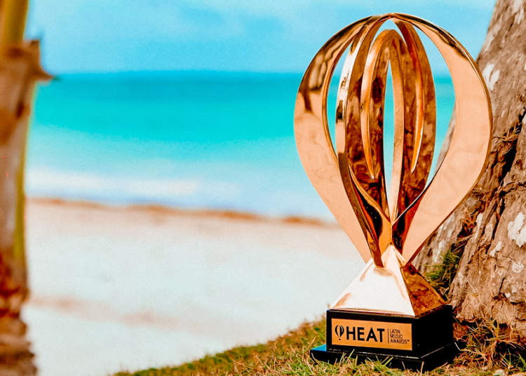 Dominicanos destacan entre los presentadores oficiales de premios heat 2025