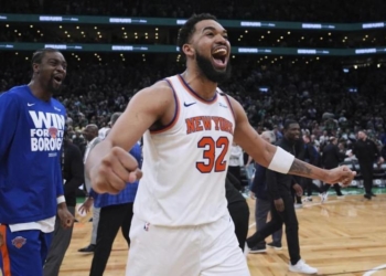 Precio de entrada 3er juego serie celtics-knicks en nueva york alcanza casi 2,000 dólares en reventa