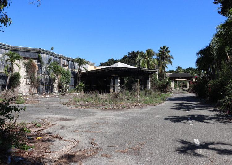 Así lucen calles y áreas donde los visitantes se recreaban.