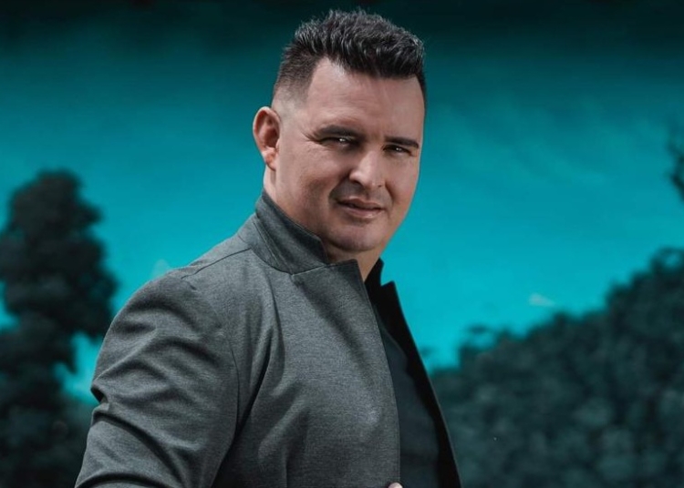 Ángel García estrena su nuevo éxito musical Dinero Maldito remueve conciencias