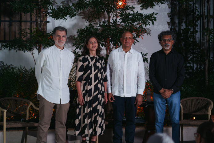 De izquierda a derecha, los señores Jordi Masalles, Carmen Rita Cordero, José Enrique Delmonte y Edis Sánchez.