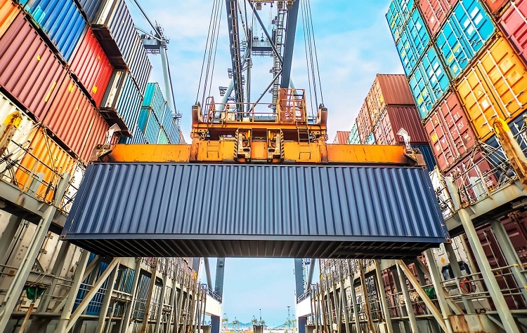 Importaciones crecen tímidamente en el primer trimestre de 2025