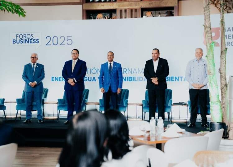 Foros business destaca avances y desafíos del gobierno en materia energética, hídrica y ambiental (2)