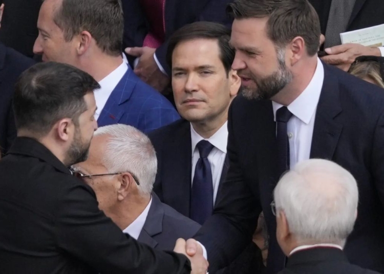 Vance se reúne con zelenski en roma tras la misa de inicio del papado de león xiv