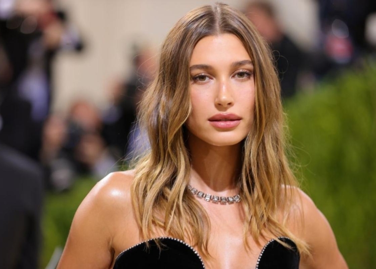 Hailey bieber revela su traumático parto y la hemorragia postparto que puso en riesgo su vida