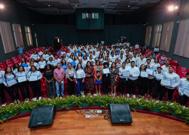 Más de un centenar de estudiantes participaron en la edición 27ma. del Diplomado en Emprendimiento.