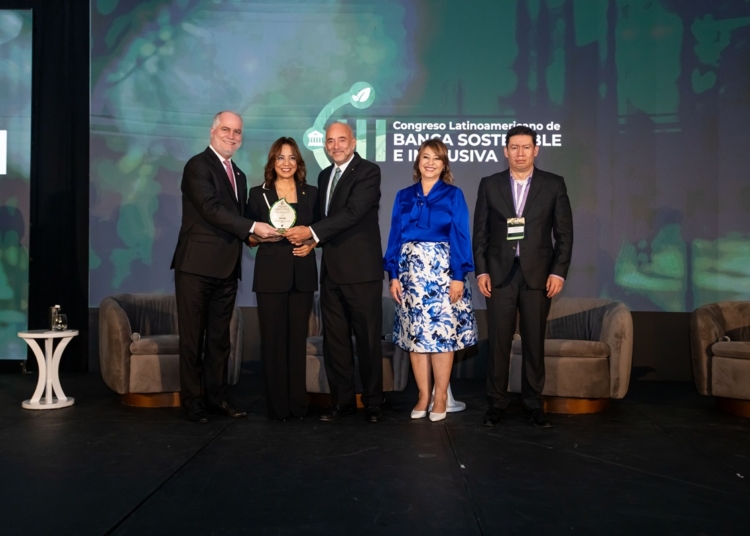 Alejandro Fernández W., Josefina Navarro, Fidelio Arturo Despradel, Rosanna Ruiz y Jorge Saza