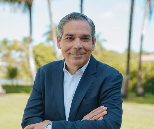 Rolando Espinal, autor