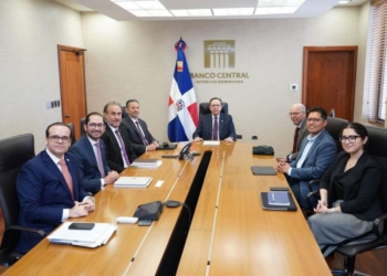 Banco central proyecta crecimiento económico de hasta 4. 5 % en 2025