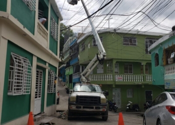 Edeeste impulsa la transformación de los 3 brazos