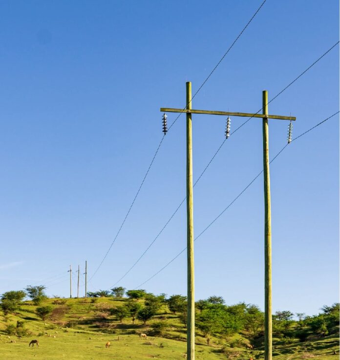 Torre de transmisión eléctrica de alta tensión
