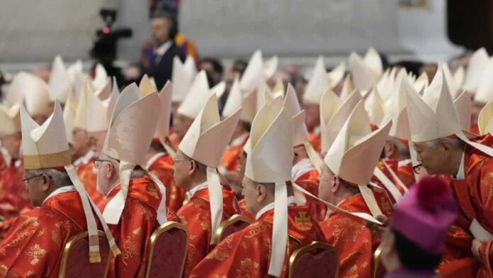 AtaRDecer | Donde el día termina, la noticia comienza - Comienza el cónclave más diverso de la historia: 133 cardenales inician la elección del sucesor del papa Francisco