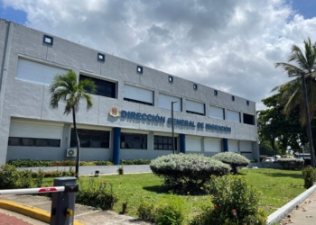 Migración elimina pagos en efectivo para servicios a partir del 1 de junio