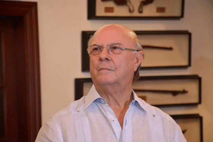 Hipólito Mejía,