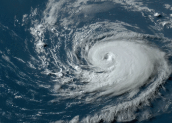 Primera onda tropical del atlántico se forma antes del inicio oficial de la temporada de huracanes 2025