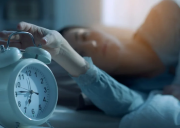 Madrugar podría ser la clave para una mejor salud mental y física, según estudios