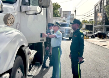 Digesett e intrant mantienen operativos a vehículos pesados en zonas restringidas del distrito nacional