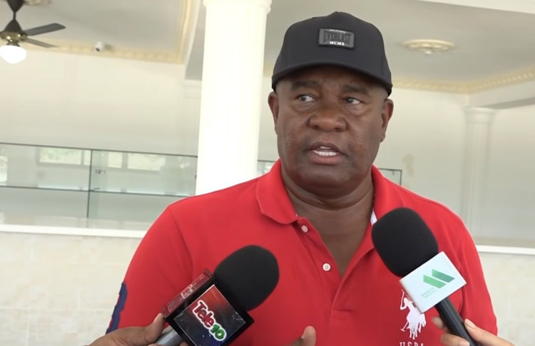 Quirino ernesto paulino reaparece desde baní y se autodenomina "padre de todos los capos"