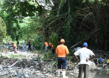 Encuentran el cuerpo de niña arrastrada por cañada en santo domingo norte