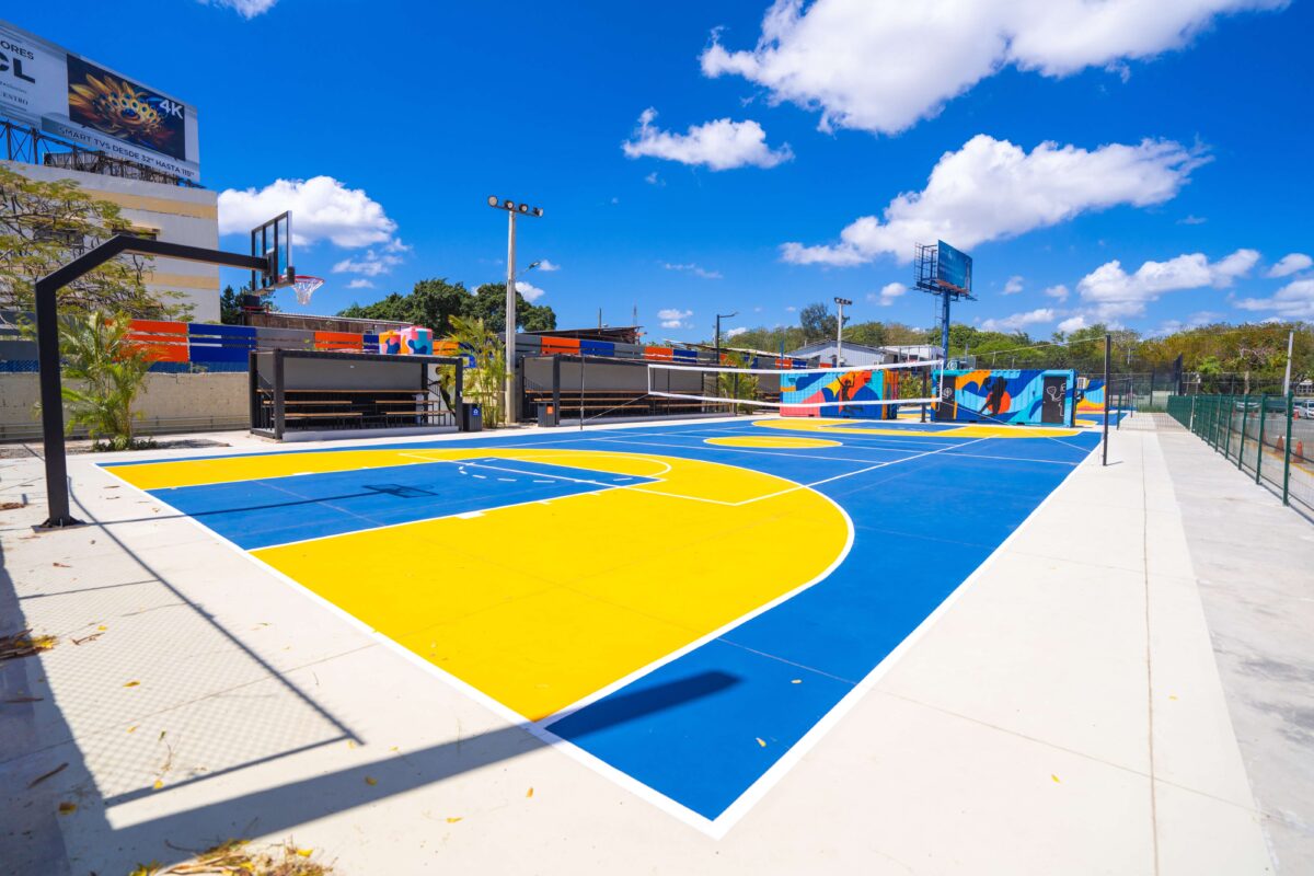 Banco Popular Dominicano inaugura centro deportivo para colaboradores, impulsando su bienestar integral 2 La nueva instalación deportiva es la segunda creada por el banco, reforzando sucompromiso con el bienestar integral de sus colaboradores.