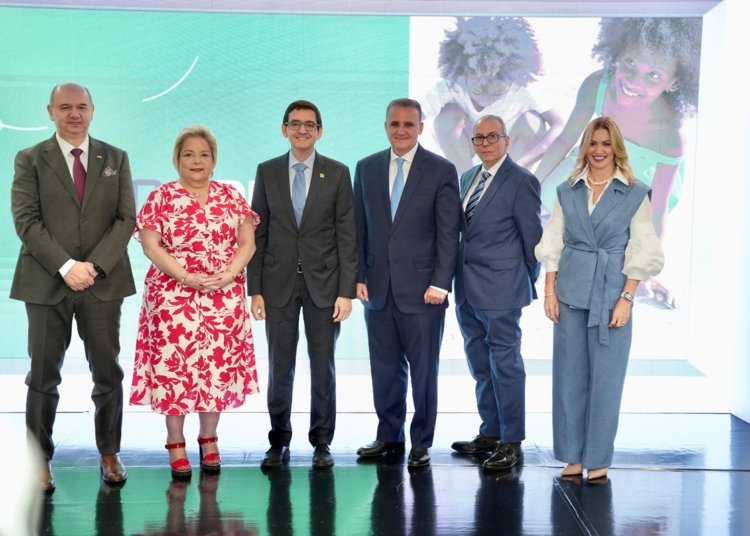 Adriano Bonetti, Arayza Rodríguez, Jorge David Pérez, Giuseppe Maniscalco, Félix González, y Julissa Báez