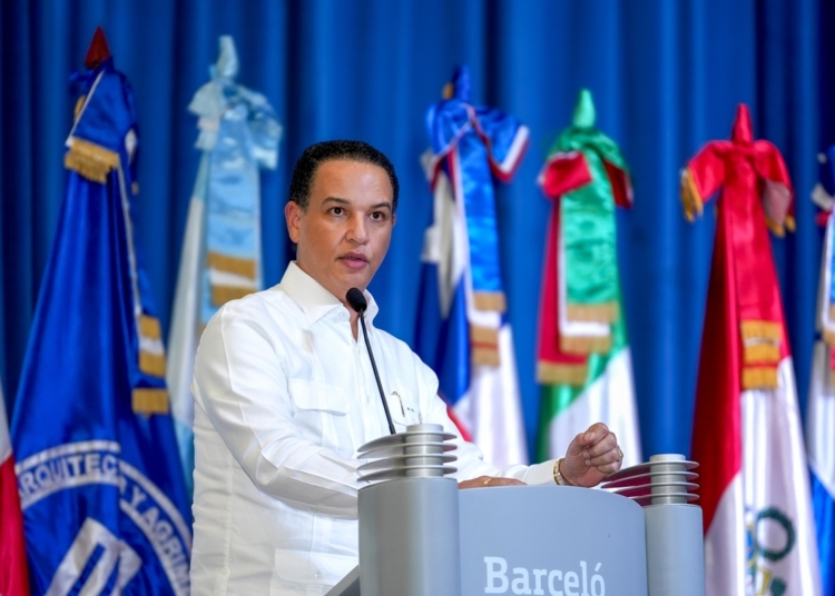 República dominicana busca alcanzar el 99. 5% de cobertura eléctrica para 2030, liderando la región