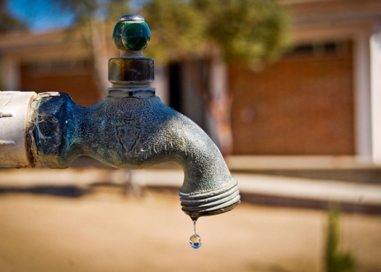 Residentes de cristo rey denuncian escasez de agua potable