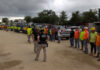 Trabajadores de la construcción en una obra en Estados Unidos. Las redadas migratorias amenazan la industria.
