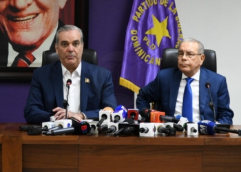Presidente abinader y expresidente medina abordan crisis haitiana en reunión de dos horas