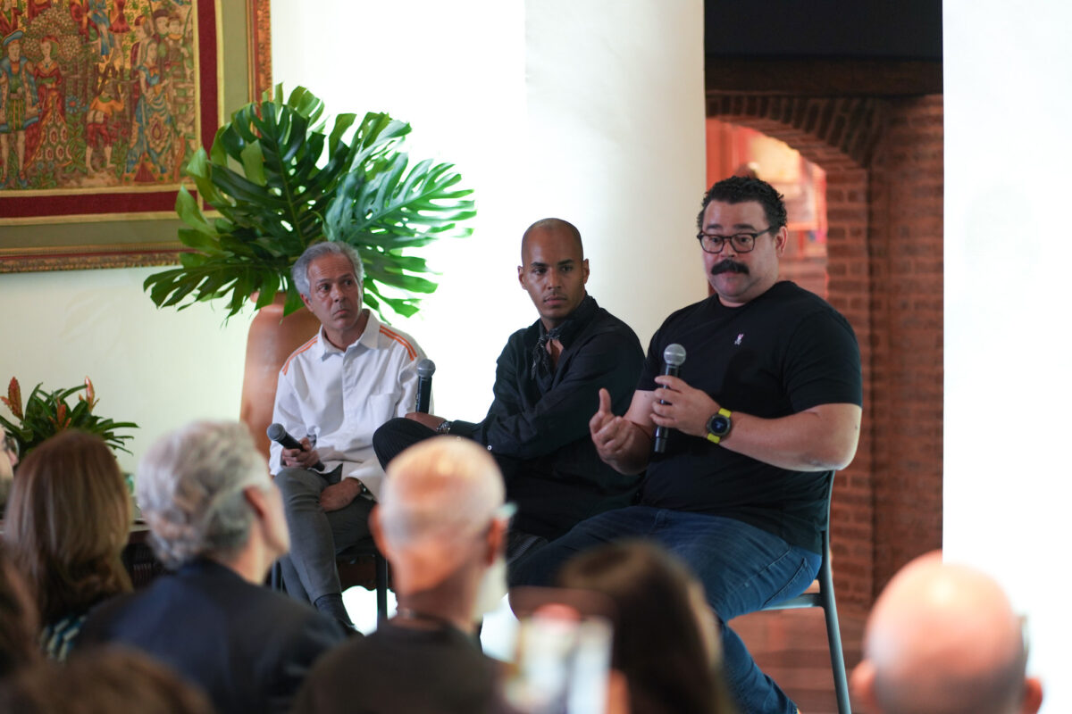 Centro Cultural Taíno Casa del Cordón explora la vibrante herencia culinaria taína en la cocina dominicana actual 2 Los panelistas dialogaron sobre los alimentos, sazones y técnicas de la cultura taína que perviven en la gastronomía nacional.