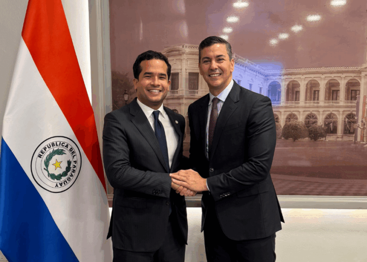 Senador omar fernández visita paraguay para fortalecer lazos y promover la integración regional