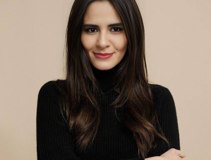 Abigail Tobar, CEO y directora de medios internacionales, líder de la campaña "Alza Tu Voz".