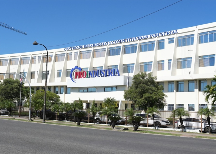 Proindustria impulsa recuperación de cartera de crédito en un 16%; supera los rd$642 millones