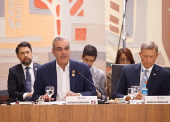 Presidente abinader impulsa pacto climático hemisférico y pide respaldo para misión de paz en haití en cumbre brasil-caribe