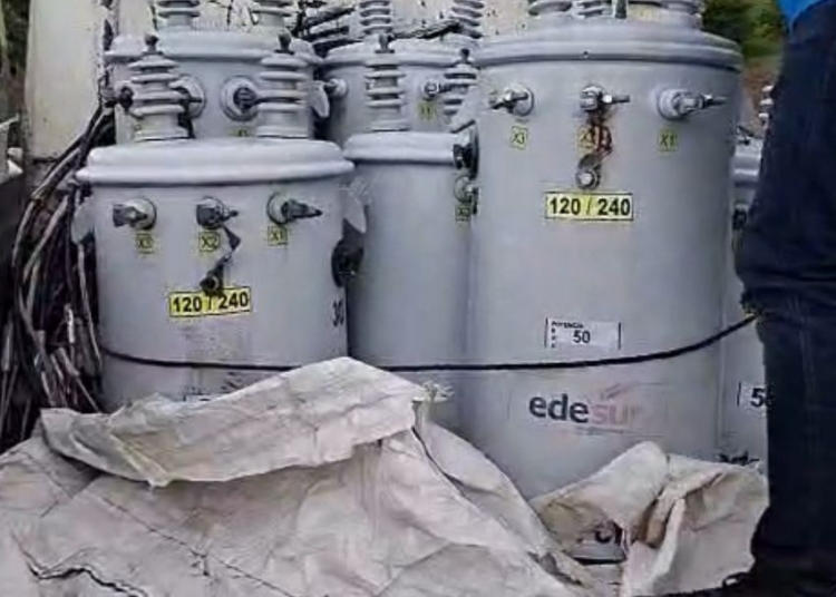 Edesur solicita al ministerio público investigar caso de camión con siete transformadores en ocoa