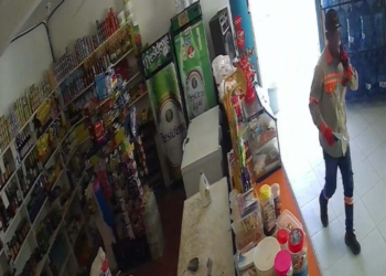 Detenido falso contratista de edeeste por extorsión a comercios en santo domingo este