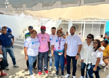 Leandro mieses auspicia operativo médico gratuito en el kilómetro 12 de herrera